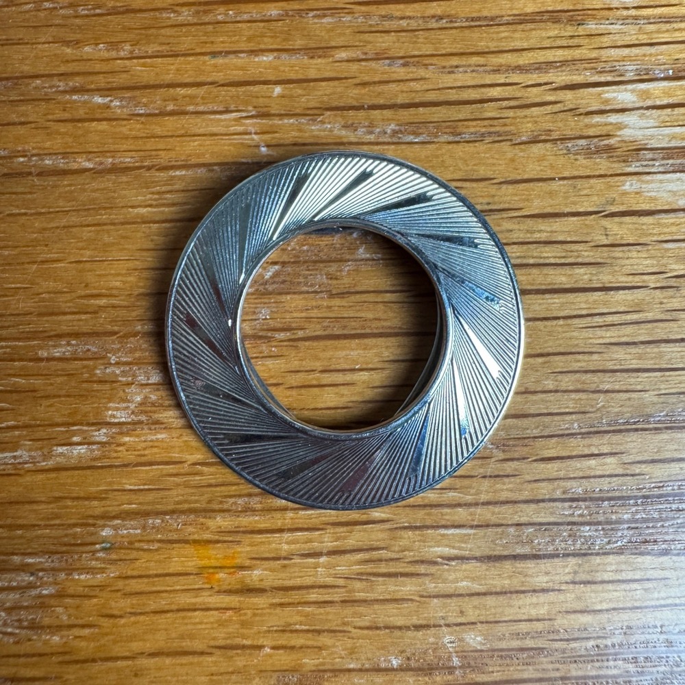 Lieba U.S.A. Scarf Ring Holder Silver Tone Metal‎ Elegant Circular Design